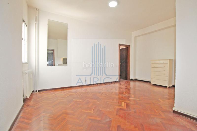 Foto 49405fb1-39e3-412f-9223-a2034545d160. Piso en Castillejos-Cuzco Madrid