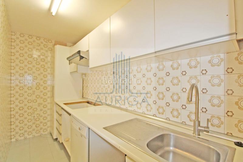 Foto 7dd7f56a-a422-4749-b2ac-986ec3bc11ed. Piso en Castillejos-Cuzco Madrid
