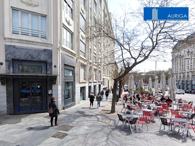 Foto c5a51d6c-1524-4797-a08f-78bc9217d5d8. Local comercial a Cortes-Huertas Madrid