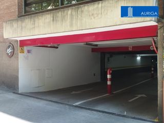 Parking voiture à Ríos Rosas-Nuevos Ministerios