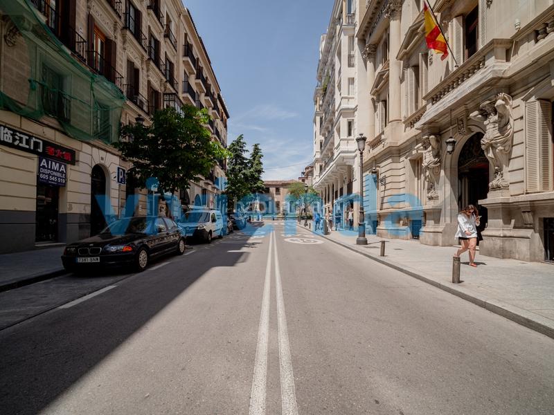 Foto 2b70523f-583c-4168-a279-9653bd916f96. Local comercial local en Palacio, 76 m2, 1 dormitorios, 1 baxf1os, 174.000 euros en Madrid