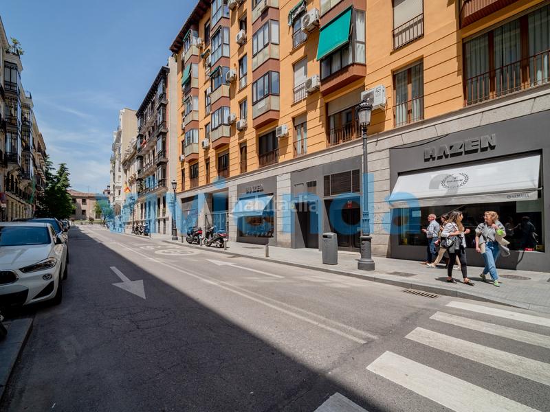 Foto c15294f2-180e-4708-ad3b-5ae26c5e7595. Local comercial local en Palacio, 76 m2, 1 dormitorios, 1 baxf1os, 174.000 euros en Madrid