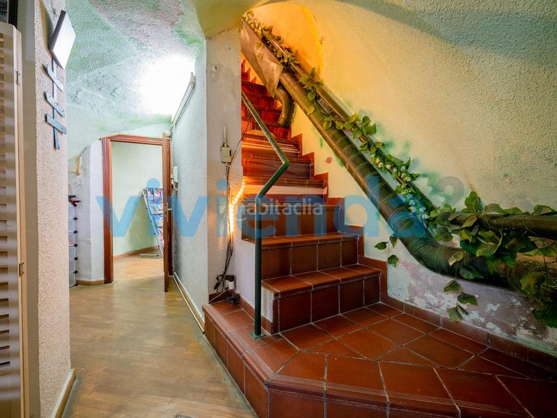 Foto c9c18951-3382-4d37-91bf-627ef102b515. Local comercial local en Palacio, 76 m2, 1 dormitorios, 1 baxf1os, 174.000 euros en Madrid