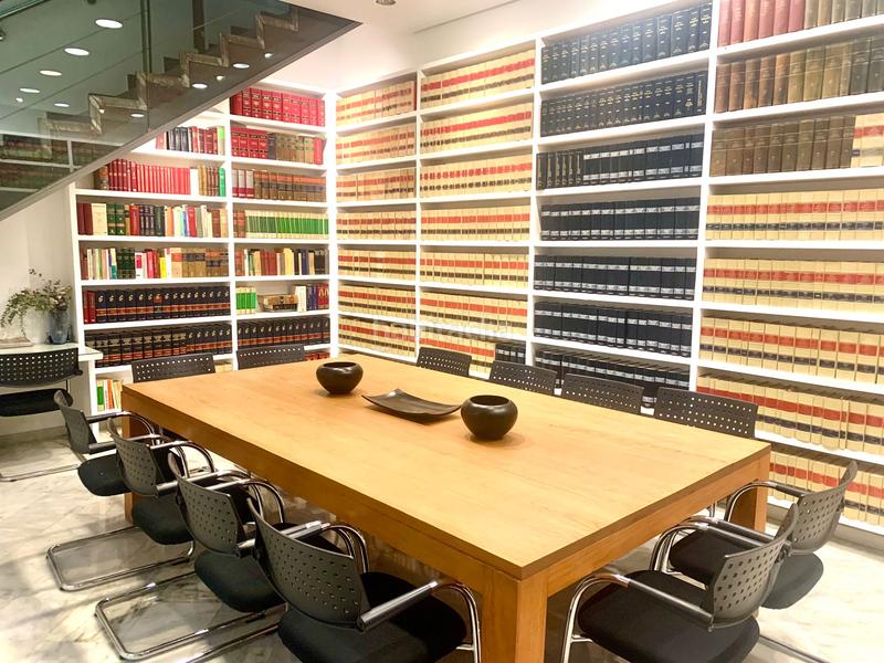 Foto b2519e23-a51f-423f-8a56-46e8d1a20f81. Rent office space with heating in Trafalgar Madrid