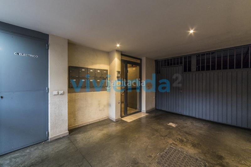 Foto b3c792ce-aadf-481d-9cb7-748ff0deab95. Local comercial amb calefacció a Berruguete Madrid