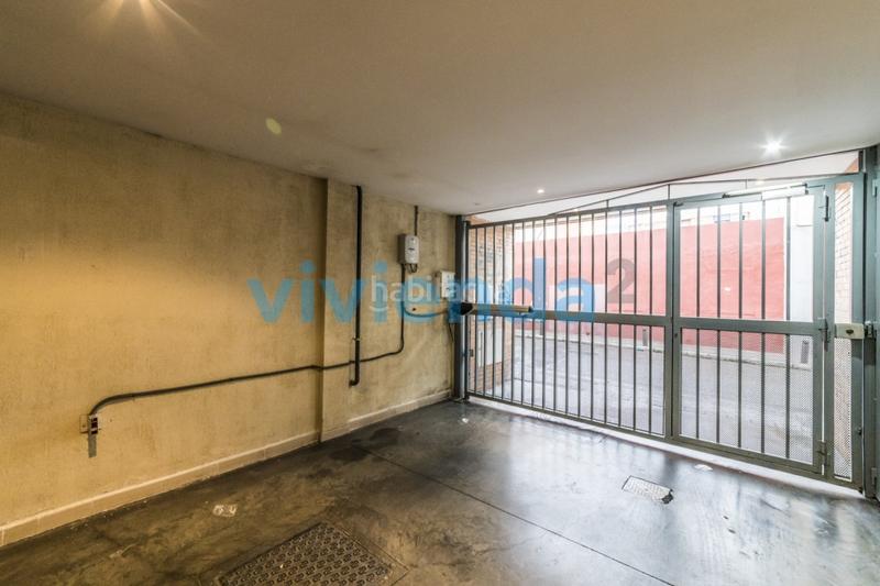 Foto bcecd89f-5ed1-4945-8fa8-b7e671cc2fb0. Local comercial amb calefacció a Berruguete Madrid