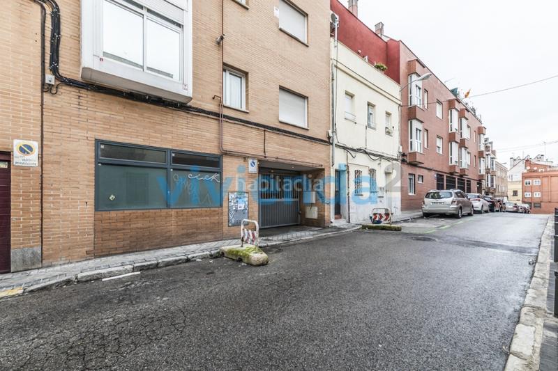 Foto eaa96f09-6637-4505-a95d-e9b7358156e5. Local comercial amb calefacció a Berruguete Madrid