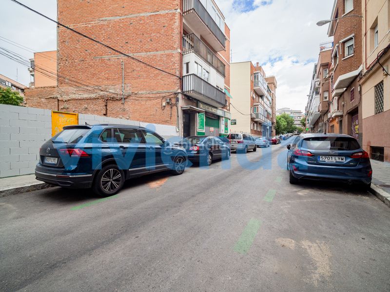 Foto e2f0800d-ed9f-421f-88e1-b398a8ccee15. Edifici a Ventas Madrid