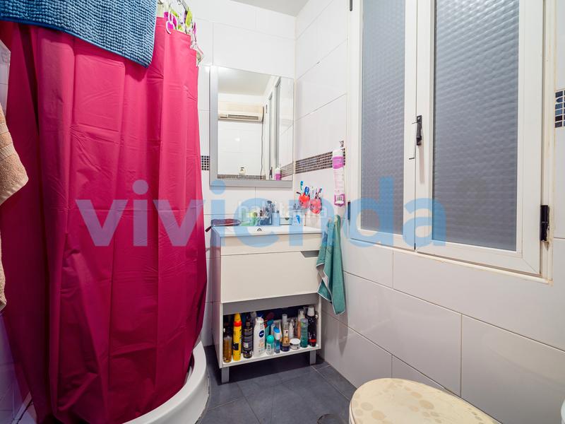 Foto b4162805-fd7b-45b6-953c-f9ac35720cab. Piso  en universidad, 42 m2, 1 dormitorios, 1 baxf1os, 199.000 euros en Madrid