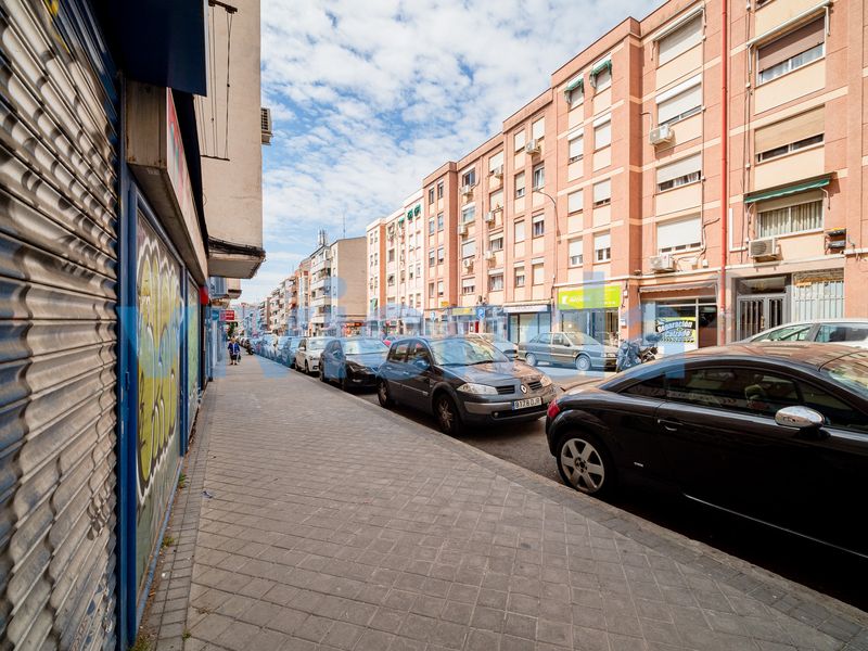 Foto 52b4b288-bb27-4130-a1ae-992176509b05. Local comercial amb calefacció a Ventas Madrid