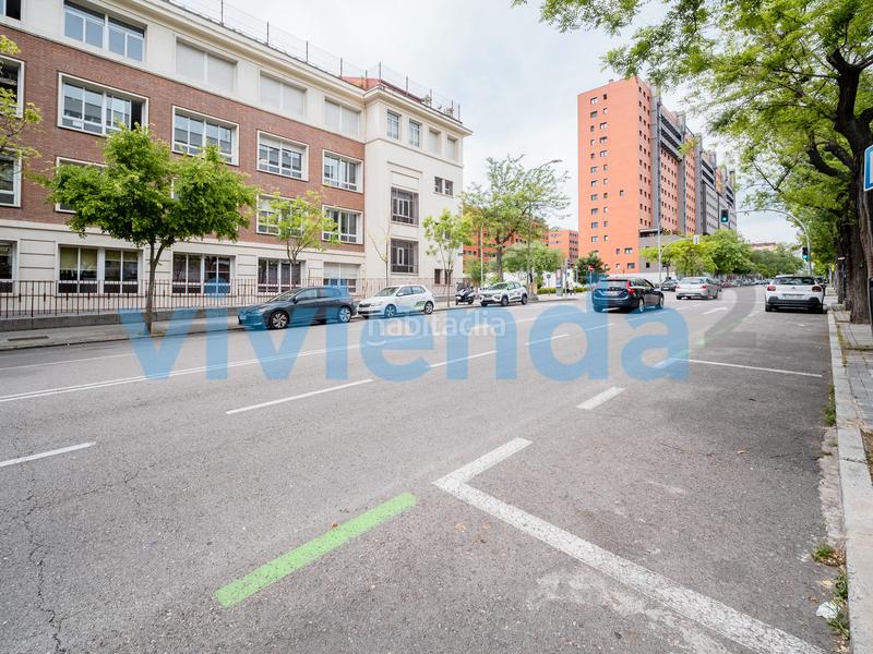 Foto 2f117848-ee46-4218-973d-9605a759ab69. Piso  en nueva espaxf1a, 176 m2, 4 dormitorios, 2 baxf1os, 1.300.000 euros en Madrid