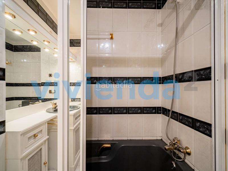 Foto b5c0da35-ad03-4328-9b66-851e635bcad3. Etagenwohnung mit heizung in Gaztambide Madrid
