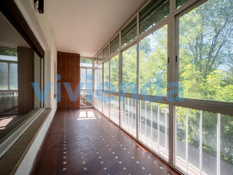 Foto 77b6470b-31fe-484d-bc2d-eb252d6af59b. Piso  en hispanoamerica, 257 m2, 5 dormitorios, 3 baxf1os, 1.610.000 euros en Madrid