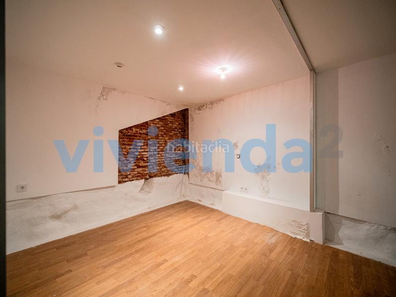 Foto b3d0bb8f-280f-4172-b981-d7bb71aad1ce. Local commercial dans Cortes-Huertas Madrid