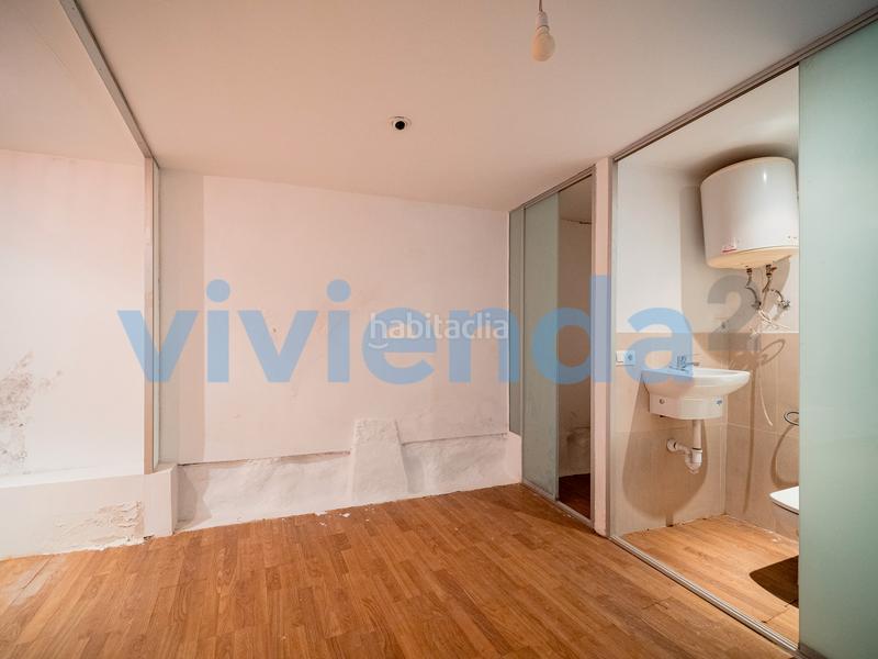 Foto ed3d3fb1-67ea-454c-af07-362e620ff093. Local commercial dans Cortes-Huertas Madrid