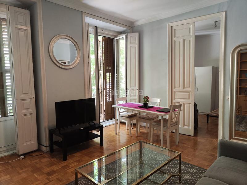 Foto b9215127-e521-40c3-8623-c0f5dc45afc0. Alquiler piso  en Arapiles, 90 m2, 3 dormitorios, 1 baxf1os, 1.950 euros en Madrid