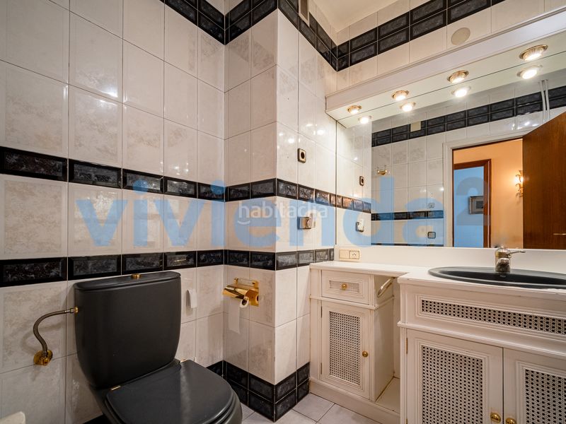 Foto 322e8eb8-2f7e-4396-bfcc-f6e4ce147337. Pis amb calefacció a Gaztambide Madrid