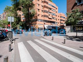Piso  Plaza del ecuador. Piso en hispanoamerica, 257 m2, 5 dormitorios, 3 baxf1os, 1.610.