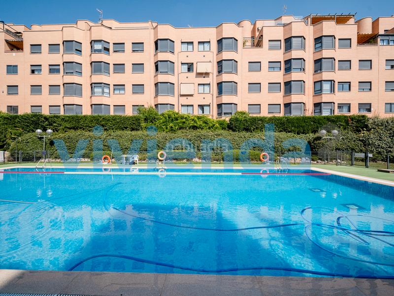 Foto 2db4eb40-37f6-4cee-b4c6-1e5fa036f651. Piso xc1ticoduplex en el goloso, 204 m2, 4 dormitorios, 4 baxf1os, 1.192.000 euros en Madrid