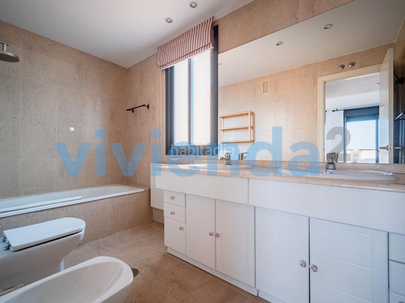 Foto 63800715-ba30-47e0-b1f5-c4a7dae399cf. Piso xc1ticoduplex en el goloso, 204 m2, 4 dormitorios, 4 baxf1os, 1.192.000 euros en Madrid