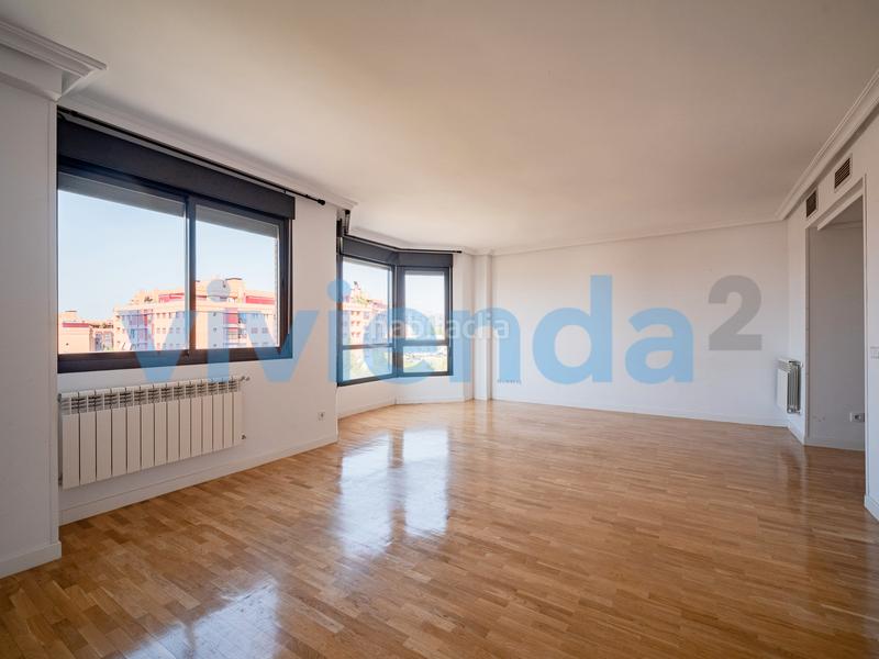 Foto 89e9bbb2-5320-4dc3-ad78-d1b977f07247. Piso xc1ticoduplex en el goloso, 204 m2, 4 dormitorios, 4 baxf1os, 1.192.000 euros en Madrid