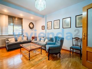 Lloguer Pis  Avenida ciudad de barcelona. Piso en pacxedfico, 90 m2, 3 dormitorios, 2 baxf1os, 1.650 euros