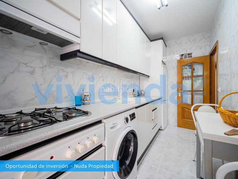 Foto 40def84c-ff31-4dbe-84d6-89fbc24dcf55. Piso  en los cxe1rmenes, 64 m2, 2 dormitorios, 1 baxf1os, 185.000 euros en Madrid