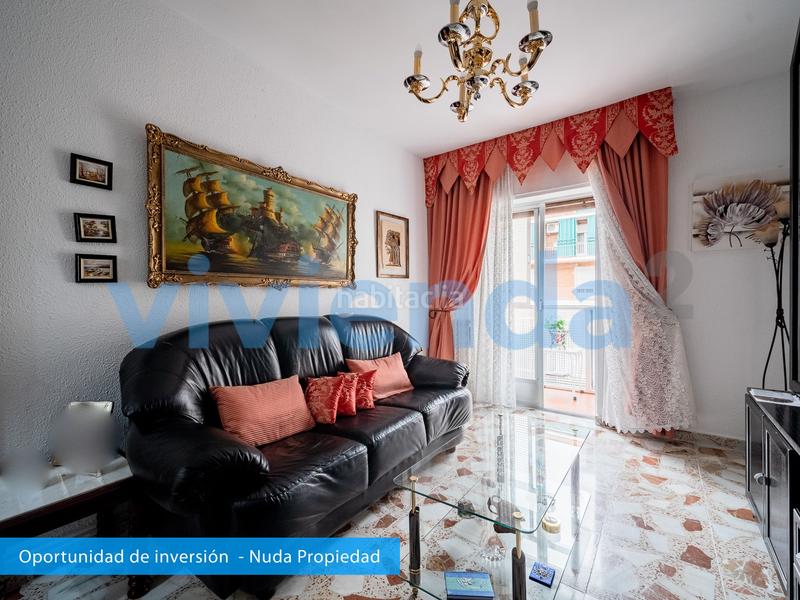 Foto 925278df-837d-422b-9090-0a3da6111226. Piso  en los cxe1rmenes, 64 m2, 2 dormitorios, 1 baxf1os, 185.000 euros en Madrid
