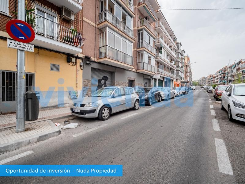 Foto b67d9d38-c695-43f4-b569-fd4069e99a73. Piso  en los cxe1rmenes, 64 m2, 2 dormitorios, 1 baxf1os, 185.000 euros en Madrid