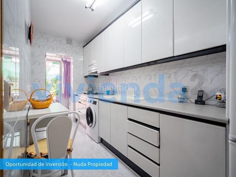 Foto beb80c1f-fbee-4da2-ba26-fa135314352e. Piso  en los cxe1rmenes, 64 m2, 2 dormitorios, 1 baxf1os, 185.000 euros en Madrid