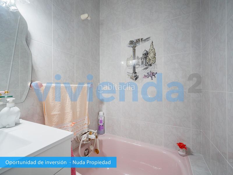 Foto e2579e3a-902c-445b-9e82-e8076fc59d9e. Piso  en los cxe1rmenes, 64 m2, 2 dormitorios, 1 baxf1os, 185.000 euros en Madrid