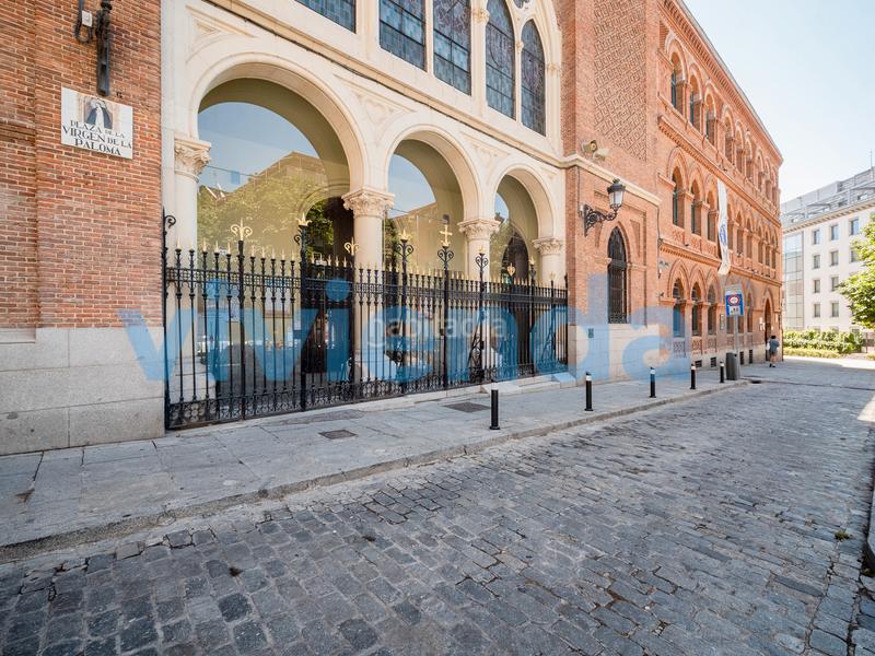 Foto bda00597-8fdc-4326-8eda-47a1a5b3cfab. Local comercial local en Palacio, 126 m2, 0 dormitorios, 2 baxf1os, 414.000 euros en Madrid