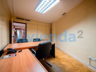 Oficina  Santa engracia. Oficina en rxedos rosas, 208 m2, 5 dormitorios, 2 baxf1os, 825.0
