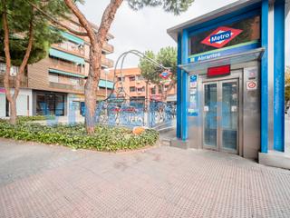 Pis  Calle papagayo. Piso en abrantes, 79 m2, 2 dormitorios, 2 baxf1os, 236.000 euros