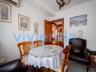 Flat  Fondon. Piso en apxf3stol santiago, 108 m2, 3 dormitorios, 2 baxf1os, 39