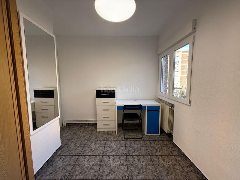 Foto c2015c7b-75f3-43c4-975e-7321d8782117. Rent flat with heating in Las Águilas Madrid