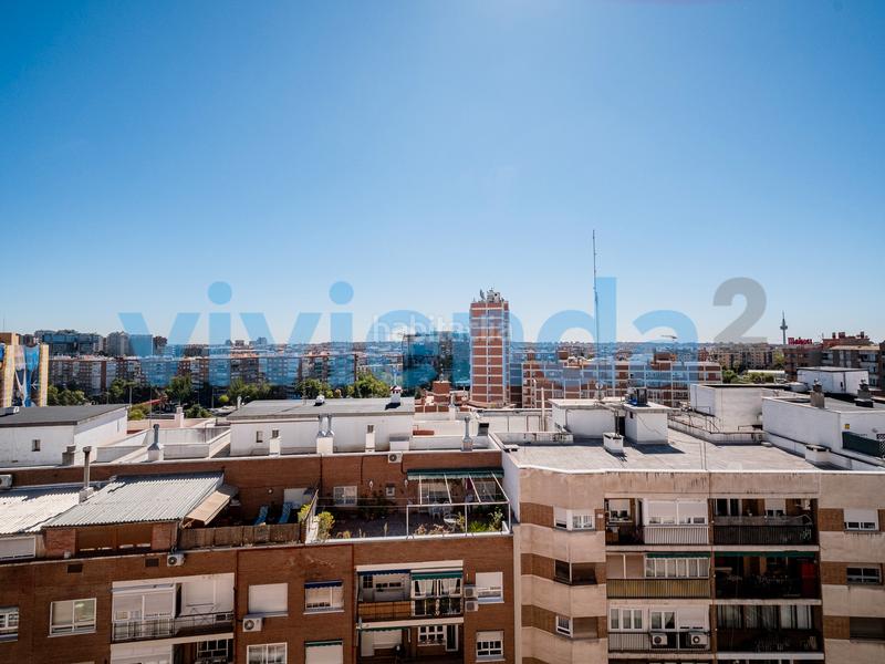 Foto cc43d355-c57f-419c-b728-3b6d63ff658b. Attico con riscaldamento in Prosperidad Madrid