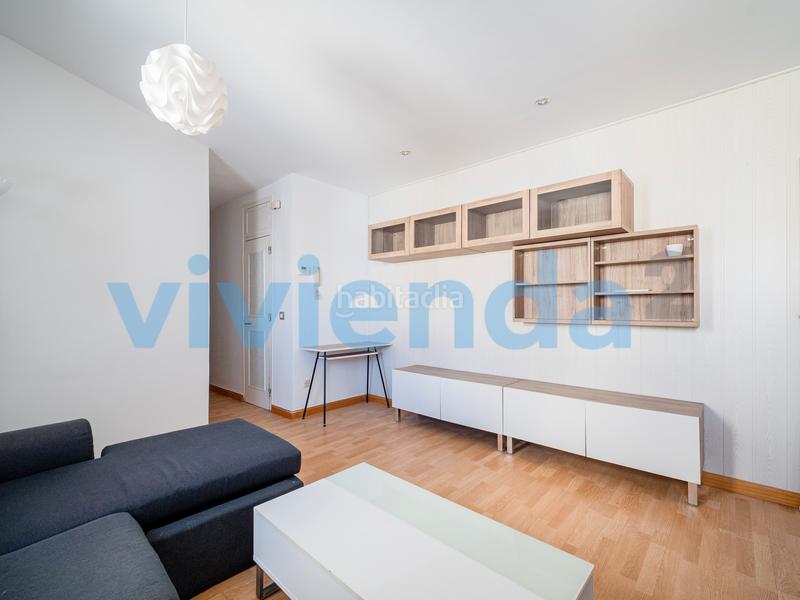 Foto cf1e40aa-d384-4ed7-bac9-1f727c95eea9. Flat with heating in Goya Madrid