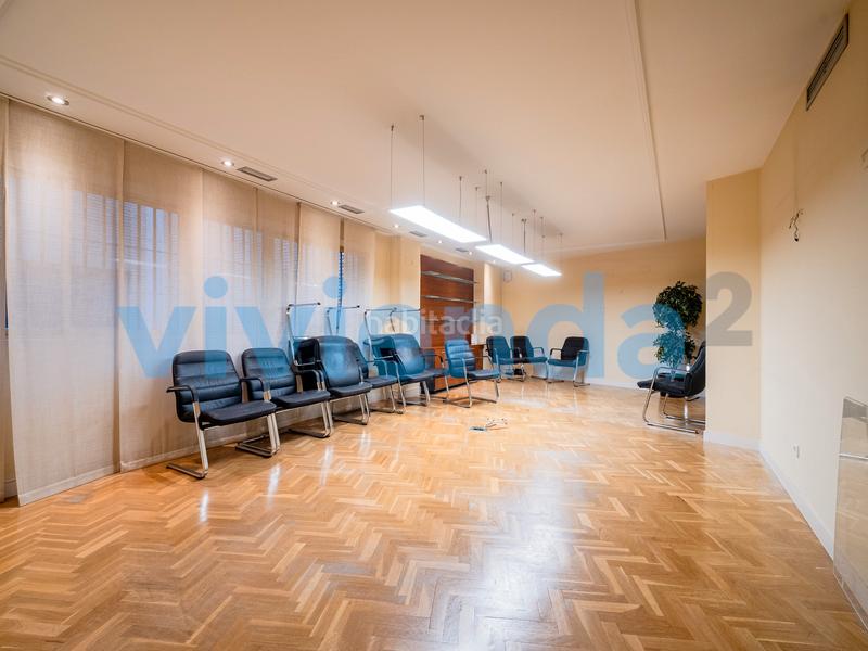 Foto deb9cd4e-6416-4e75-bc5d-c6eb28a301ed. Office space with heating in Ríos Rosas-Nuevos Ministerios Madrid