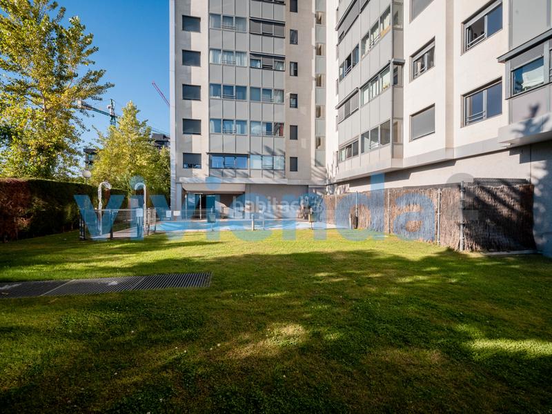 Foto 71c7d81c-d27e-4ca5-8ecd-b45245b3d8e3. Appartamento con riscaldamento parcheggio piscina in Madrid
