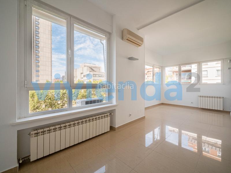 Foto 7fe18945-5fa8-400c-b46f-4fba371c8fb9. Alquiler piso  en hispanoamerica, 90 m2, 2 dormitorios, 1 baxf1os, 2.000 euros en Madrid