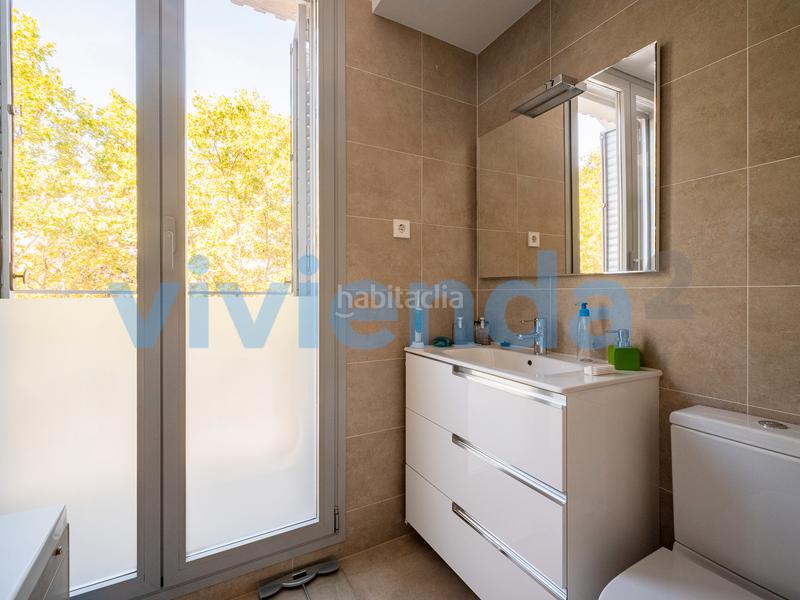 Foto d7deea18-ded0-4b25-a6a5-a63292afd57b. Alquiler piso duplex en Prosperidad, 169 m2, 3 dormitorios, 3 baxf1os, 3.000 euros en Madrid