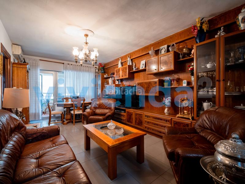 Foto 1d97f5a7-376c-43e8-a533-f347eefcef75. Etagenwohnung mit heizung parking in Apóstol Santiago Madrid