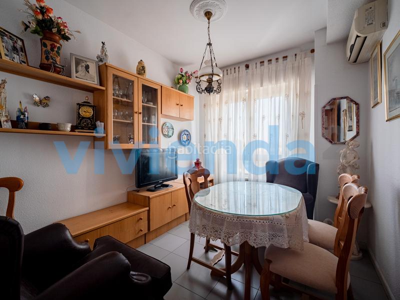 Foto d28d3b49-ade4-421f-816f-c402238cb582. Etagenwohnung mit heizung parking in Apóstol Santiago Madrid