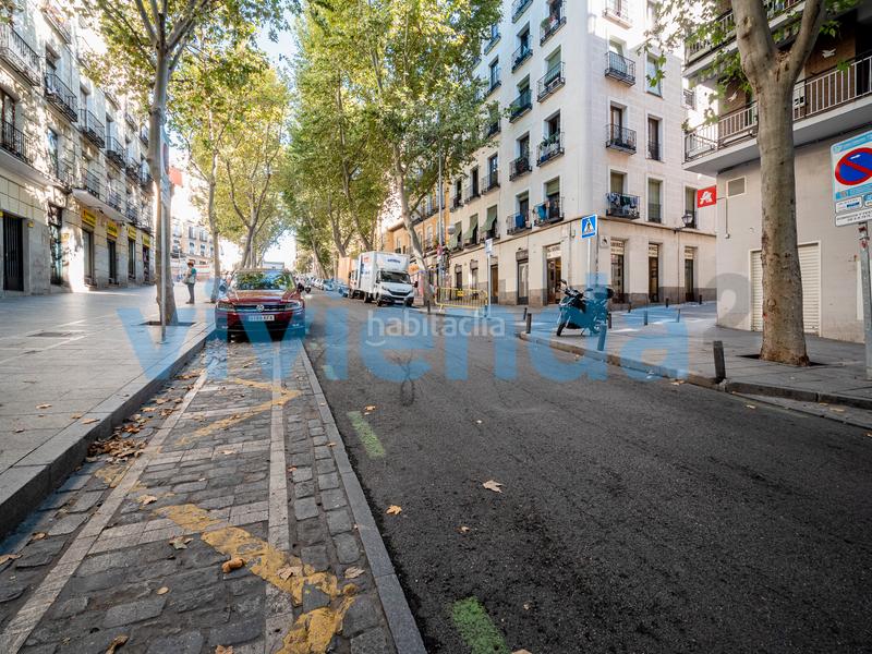 Foto b0e8af7f-394c-4aa7-b4aa-9f6a763e2fbe. Lloguer pis a Embajadores-Lavapiés Madrid