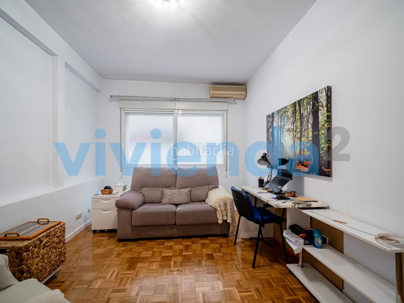 Foto 324a54c0-4fc6-4f3d-b143-32fce7e76f4e. Business premise with heating in Prosperidad Madrid