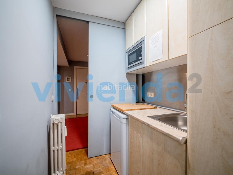 Foto f02be54c-107a-4cc5-a4a3-4c0449fcf28e. Business premise with heating in Prosperidad Madrid