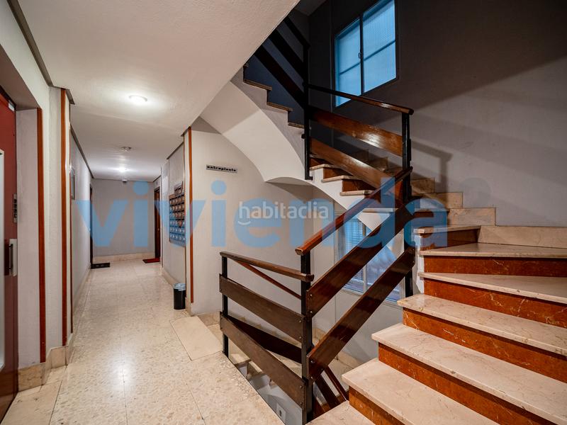 Foto f59d3062-6640-44b1-828d-ecff09836123. Business premise with heating in Prosperidad Madrid