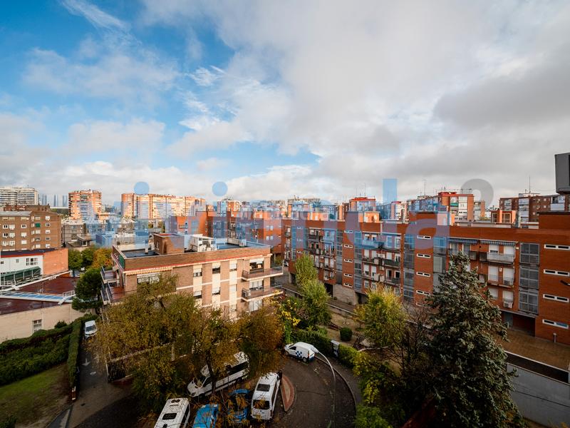 Foto 0c10d6b3-bb8e-4876-a758-236f7e0fa1b0. Appartamento con riscaldamento parcheggio piscina in Madrid