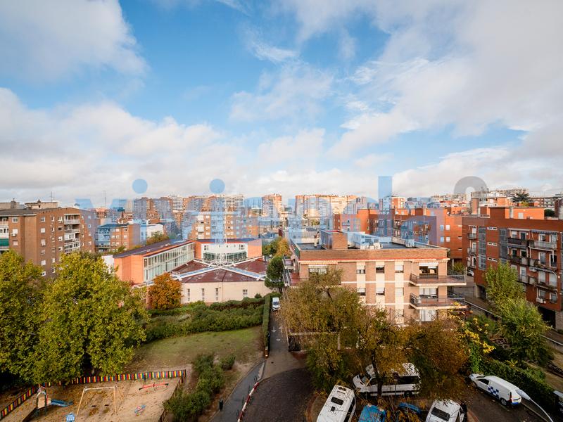 Foto 14f6aa11-0c09-407f-b157-813f70eb3ac4. Appartamento con riscaldamento parcheggio piscina in Madrid